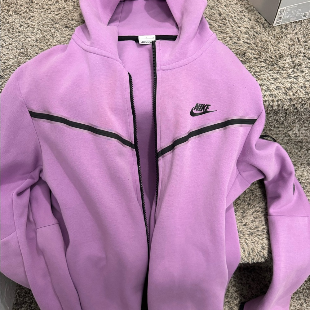 Lavender Nike Tech